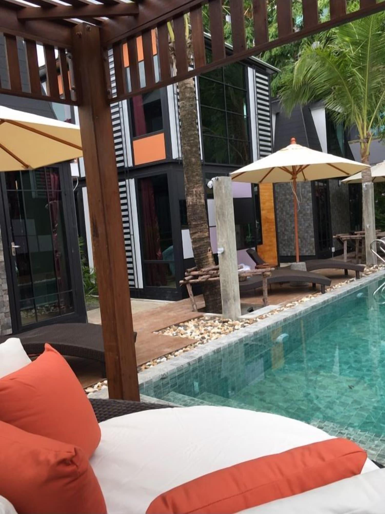 Bukit Pool Villas Patong Esterno foto