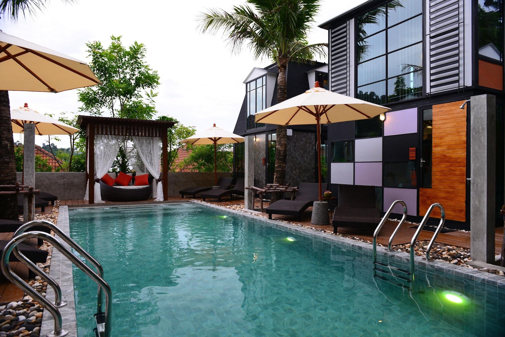 Bukit Pool Villas Patong Esterno foto