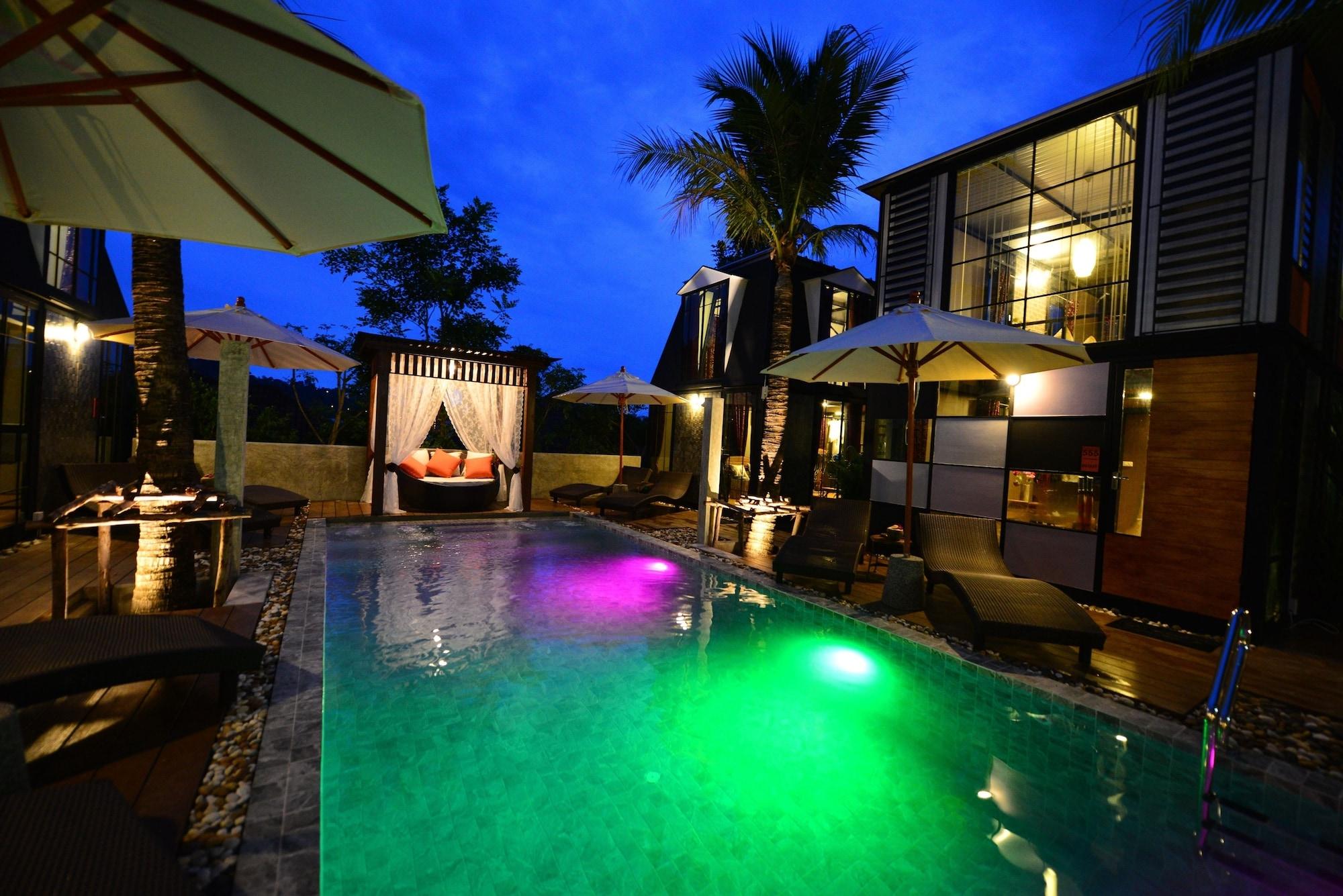 Bukit Pool Villas Patong Esterno foto