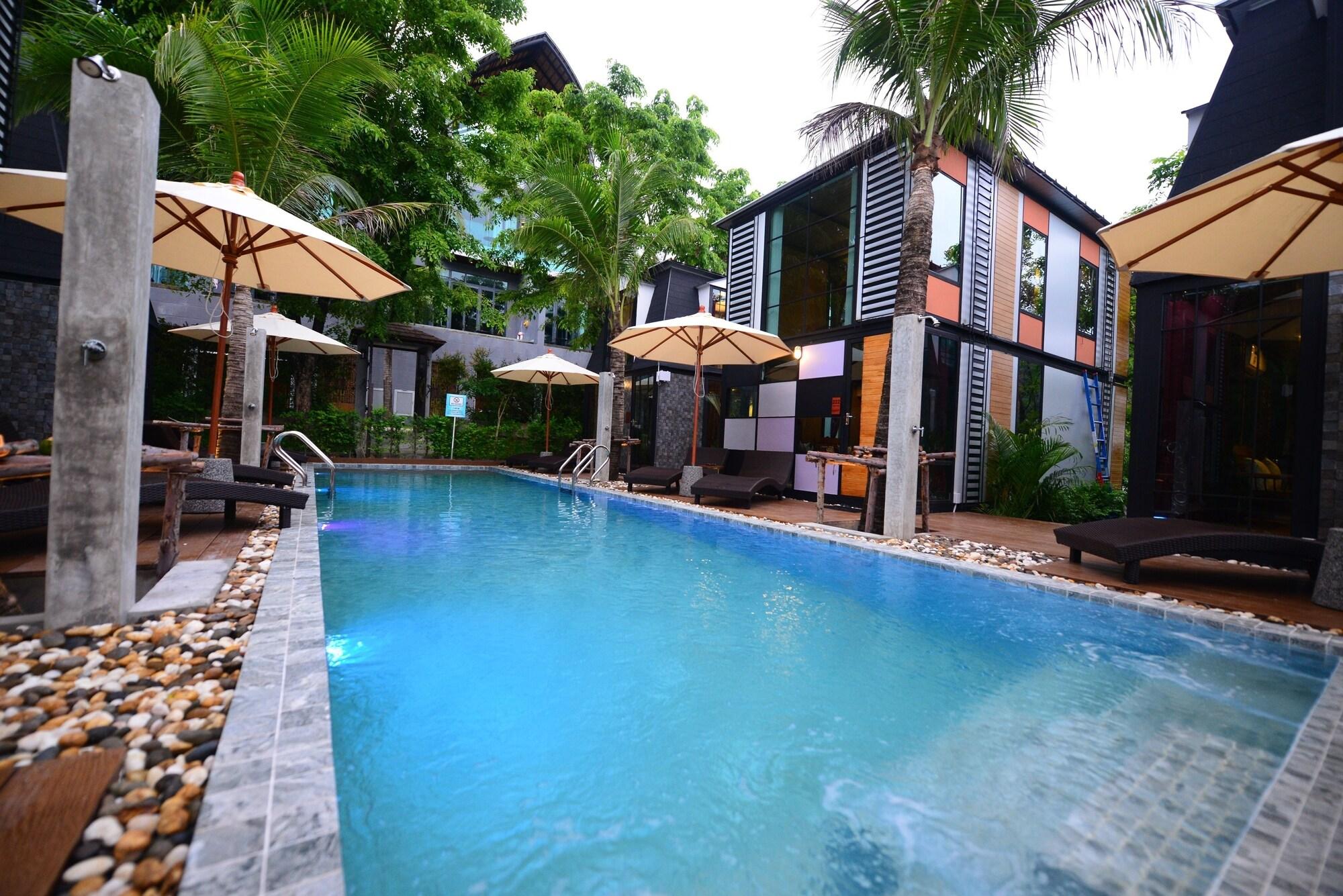 Bukit Pool Villas Patong Esterno foto