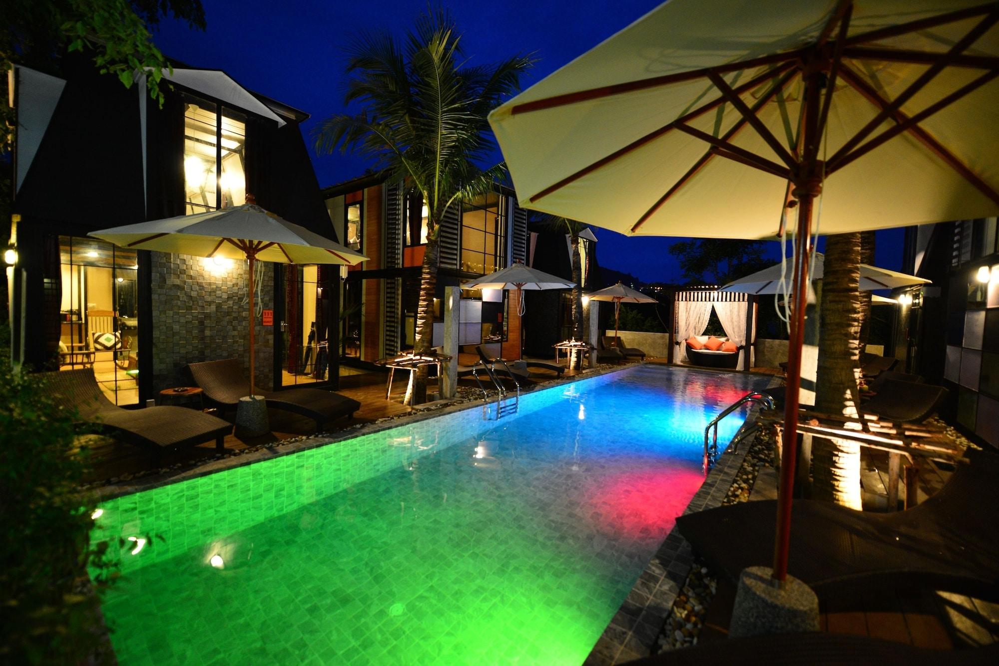 Bukit Pool Villas Patong Esterno foto